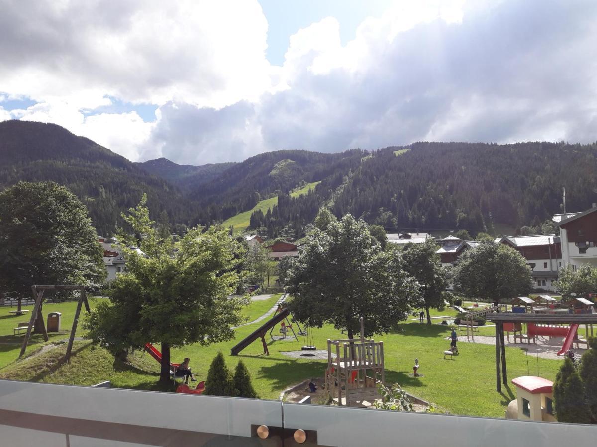Phantasia Flachau Bagian luar foto